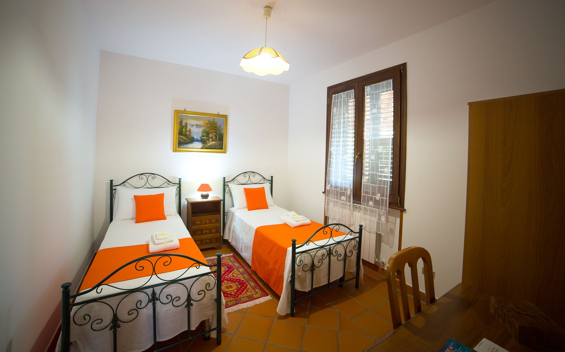 Camera doppia con due letti singoli